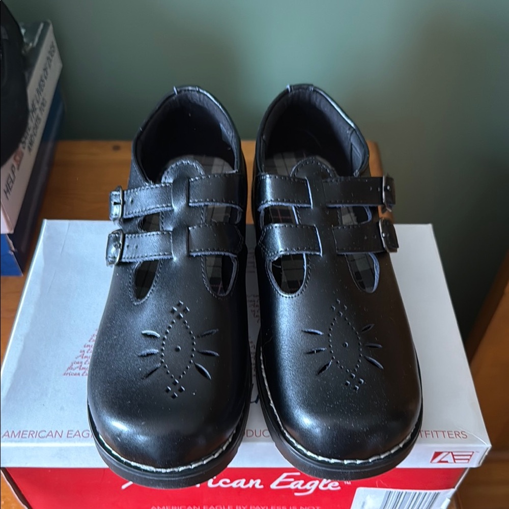 American Eagle Outfitters woman’s Black Shoes with buckle